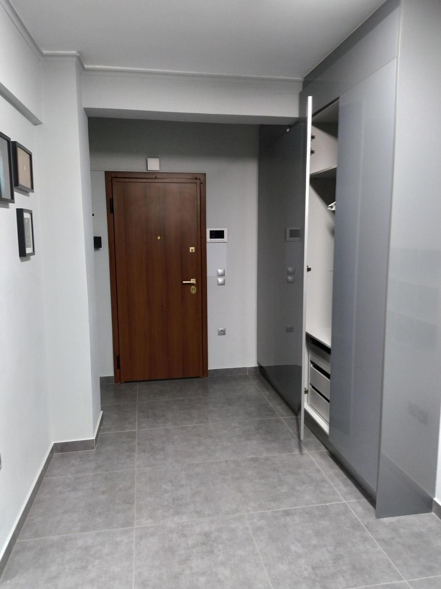 Academys Modern By Urban Retreat Apartment Athen