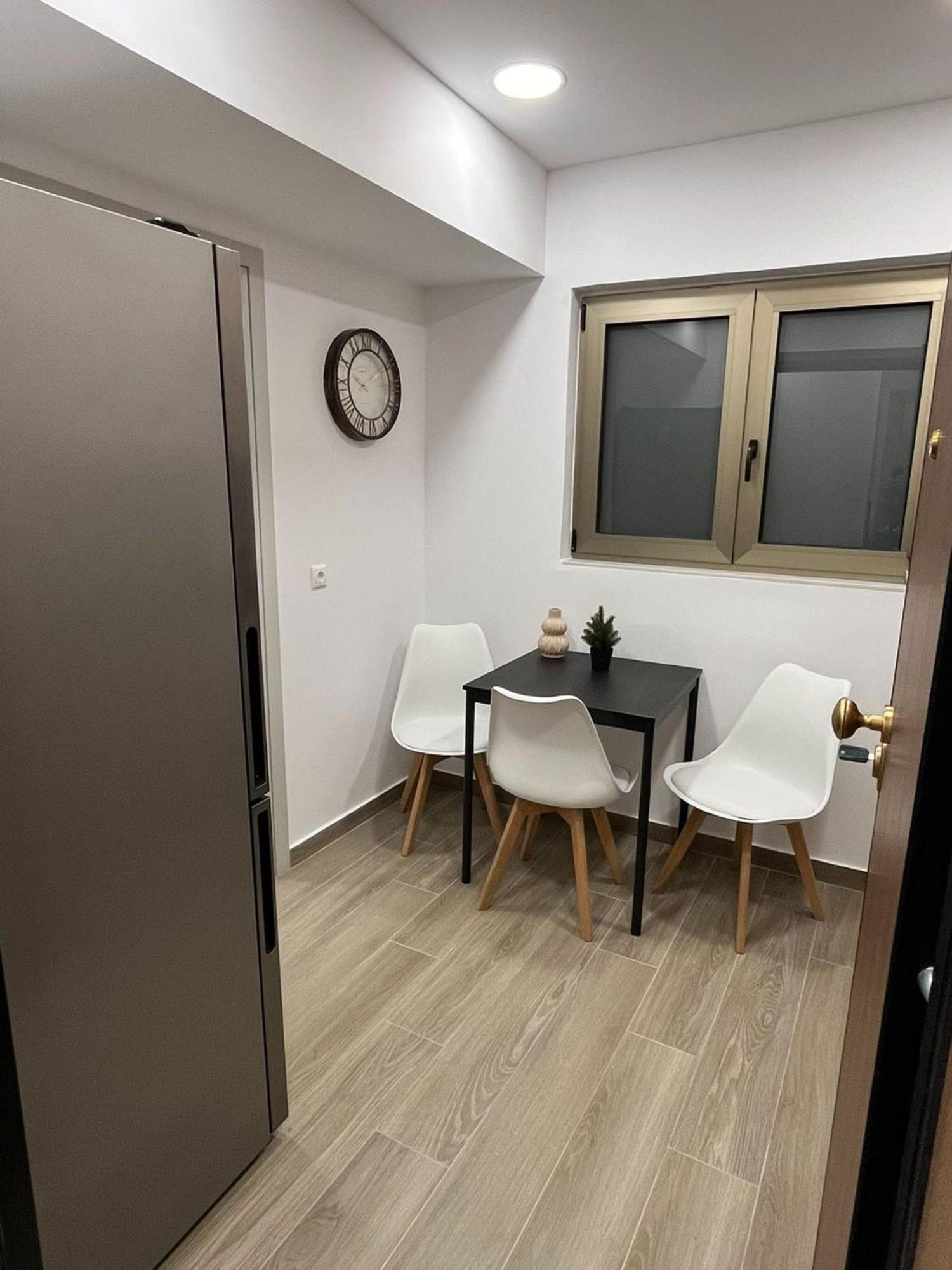 Apartment Academys Modern By Urban Retreat Athen