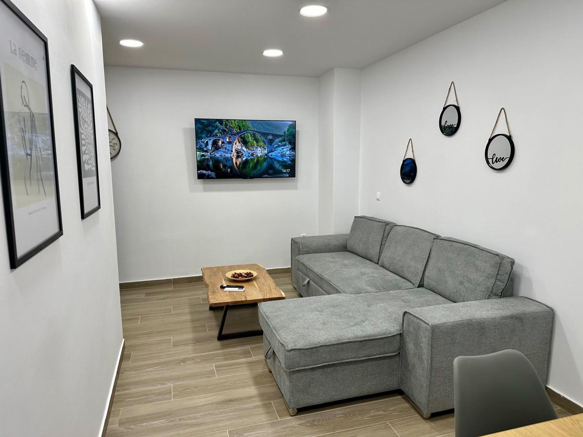 Academys Modern By Urban Retreat Apartment Athen