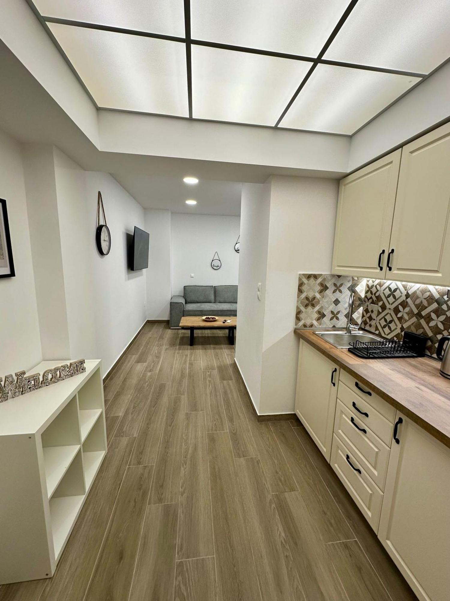 Academys Modern By Urban Retreat